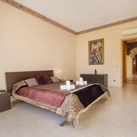 Casa Eden - Super Luxury 4 Bedroom With Tennis Court 2 Swimming Pools Stunning Seaviews Guia (Faro)