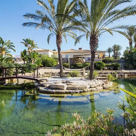 Casa Eden - Super Luxury 4 Bedroom With Tennis Court 2 Swimming Pools Stunning Seaviews Guia (Faro)