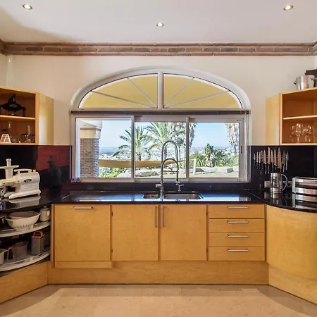 Casa Eden - Super Luxury 4 Bedroom With Tennis Court 2 Swimming Pools Stunning Seaviews וילה