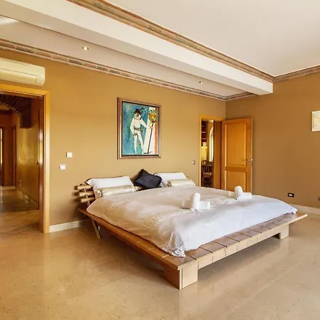 Villa Casa Eden - Super Luxury 4 Bedroom With Tennis Court 2 Swimming Pools Stunning Seaviews *